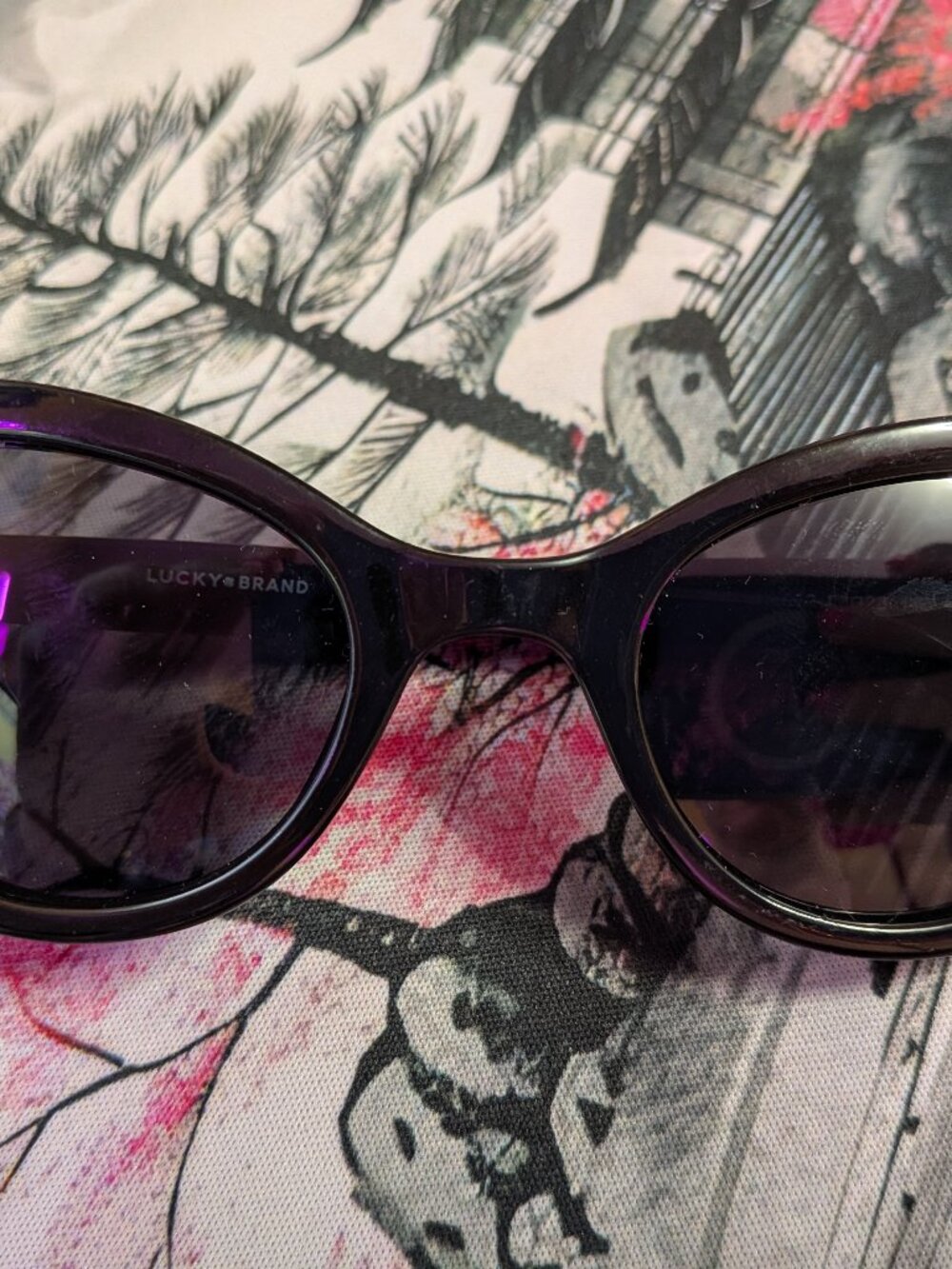 LUCKY BRAND D938 SUNGLASSES CAT EYE BLACK 52-23-145 PLASTIC
